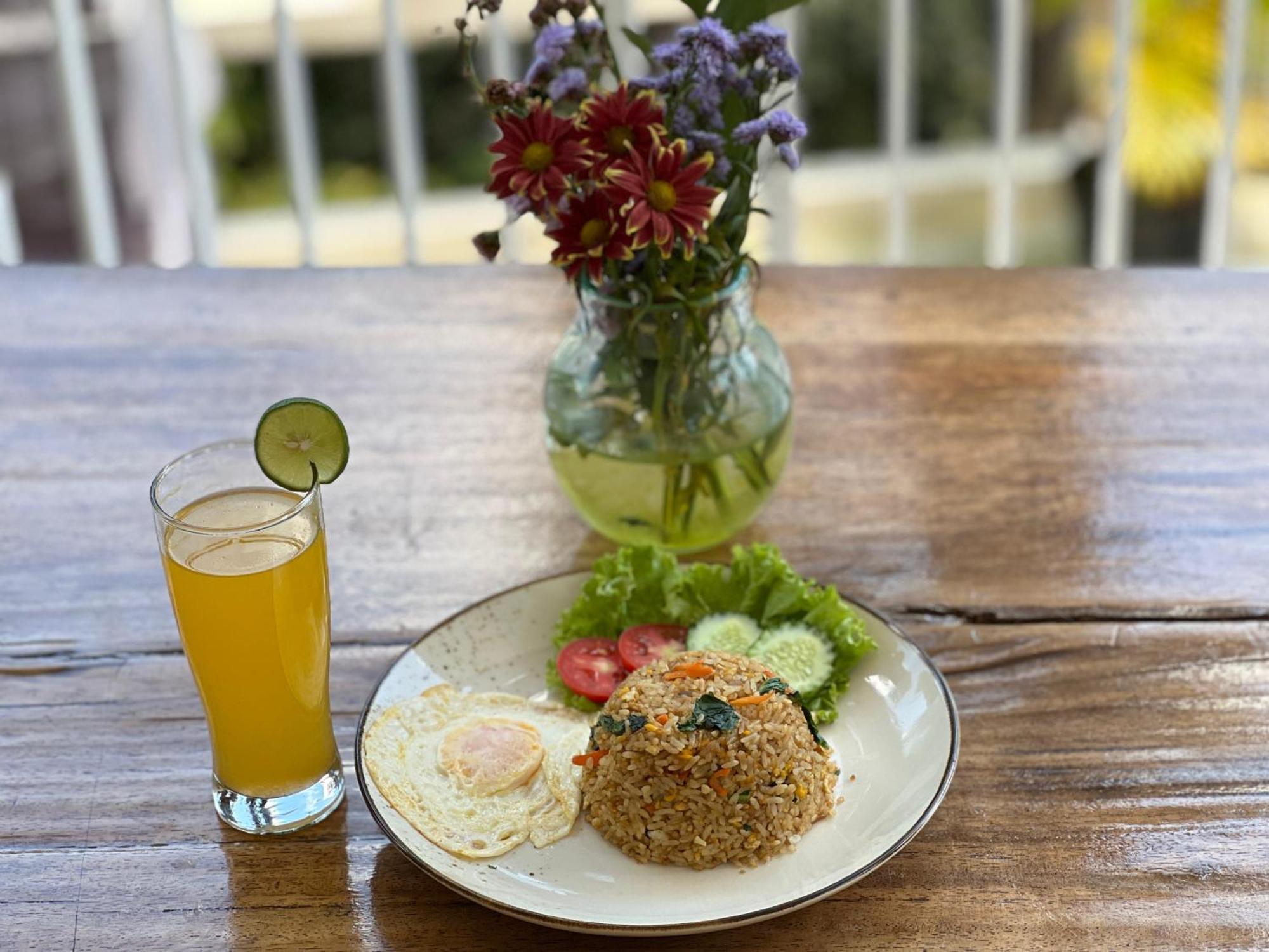 Hanaka Riverside Ubud Eksteriør billede